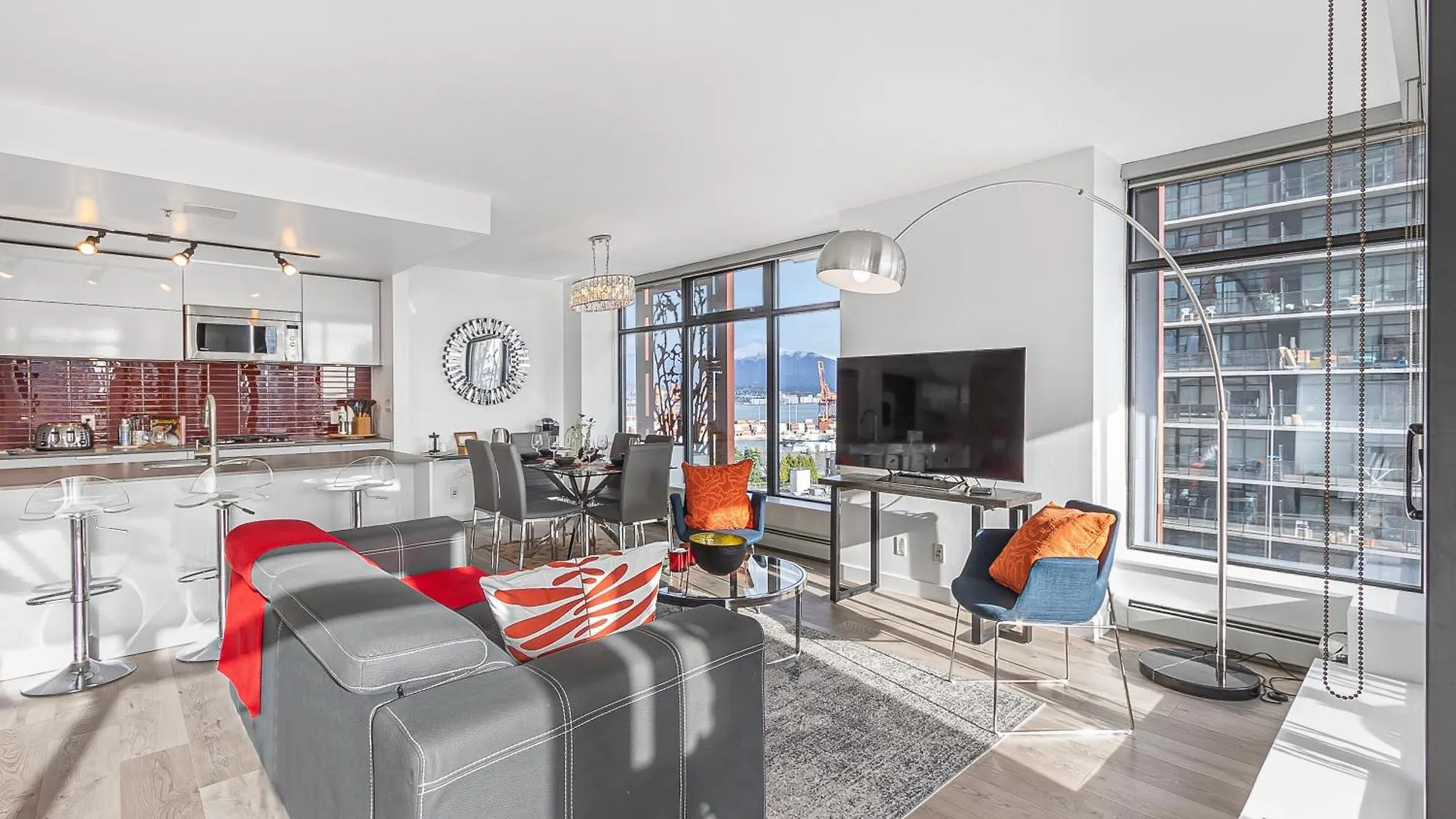 Spacious Modern High-Rise With Ocean & City Views Vancouver 0*,  Canada